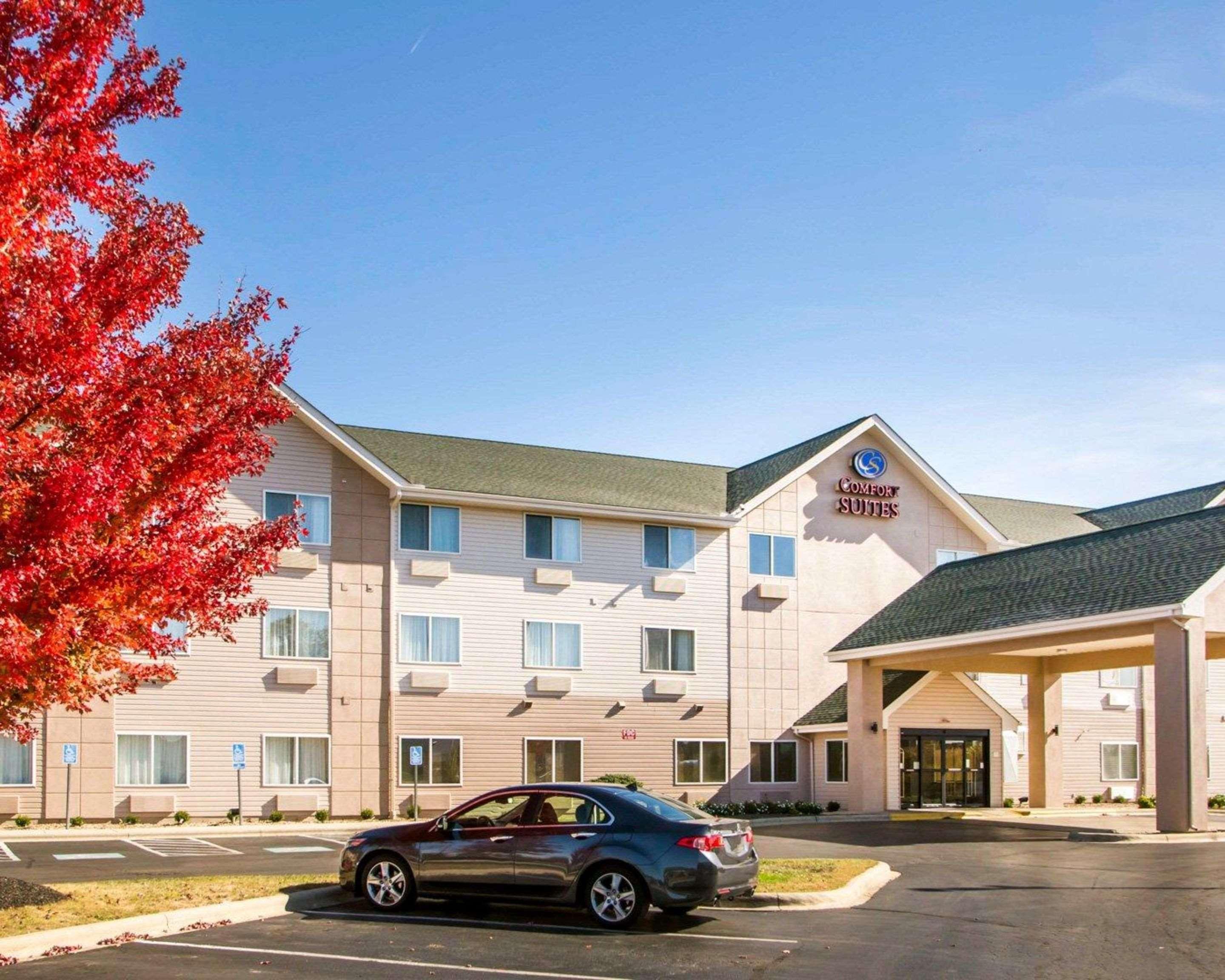 Comfort Suites Columbus West - Hilliard Exterior photo